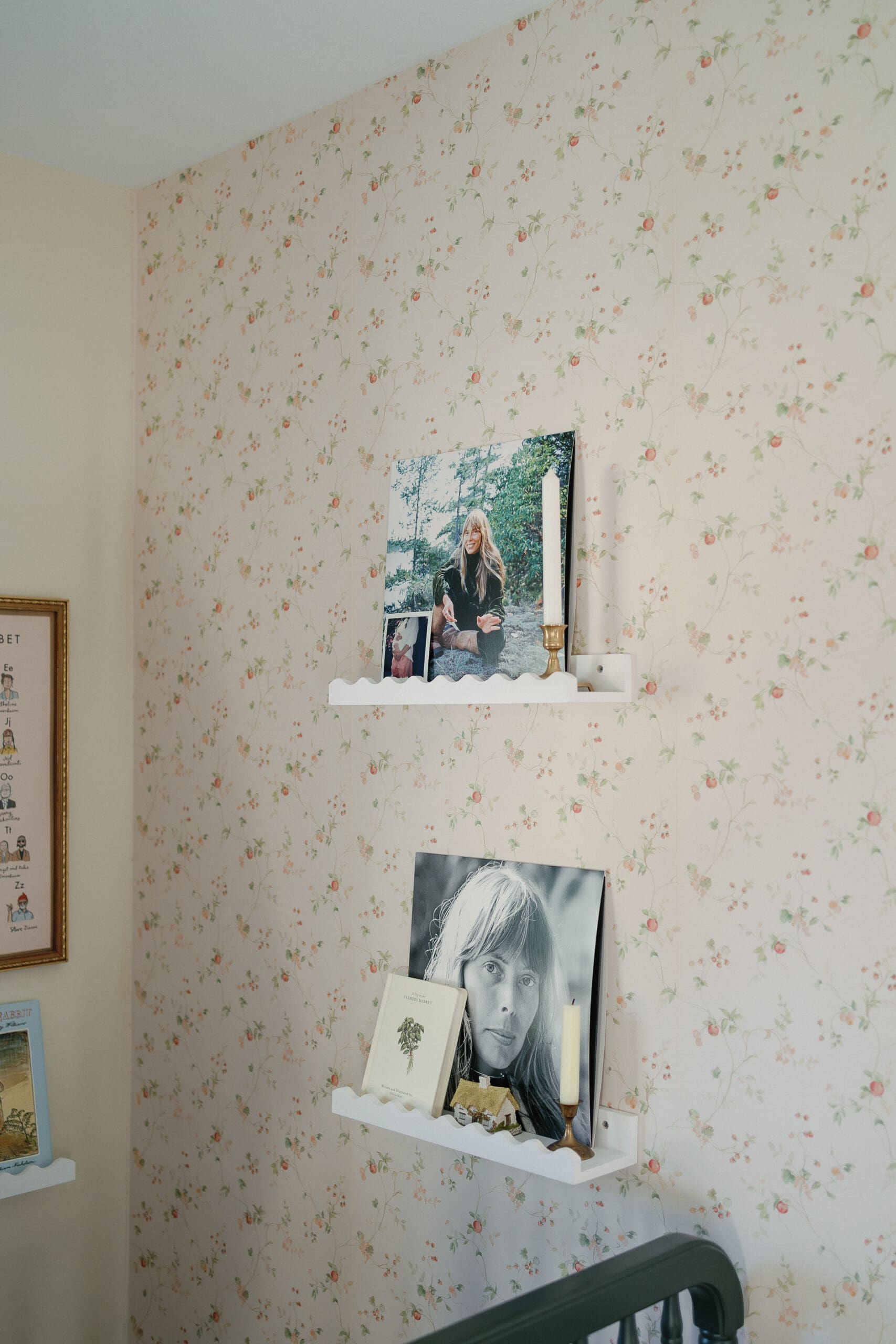Vintage nursery decoration inspo